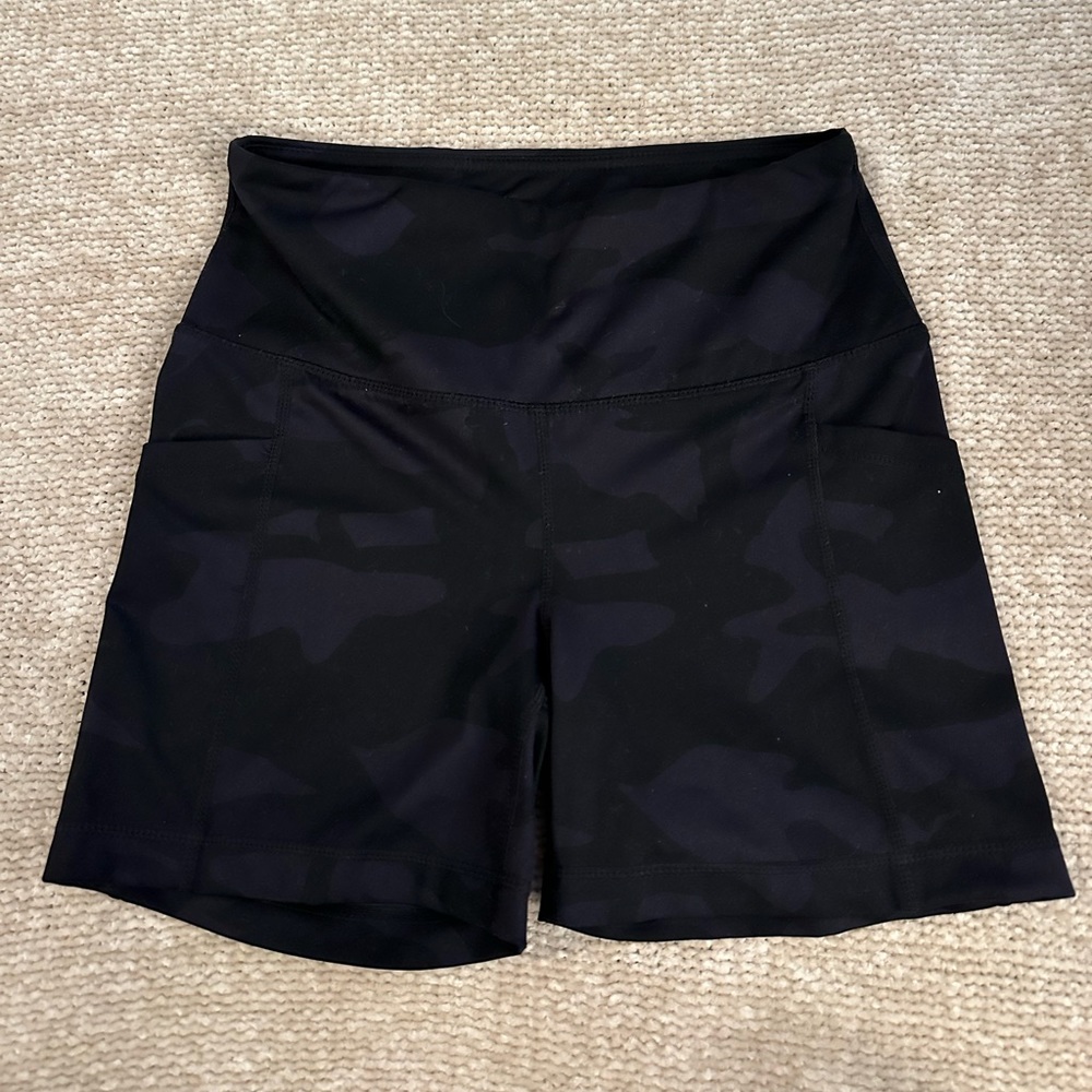 Yogalicious Camo Athletic Shorts - Size Medium